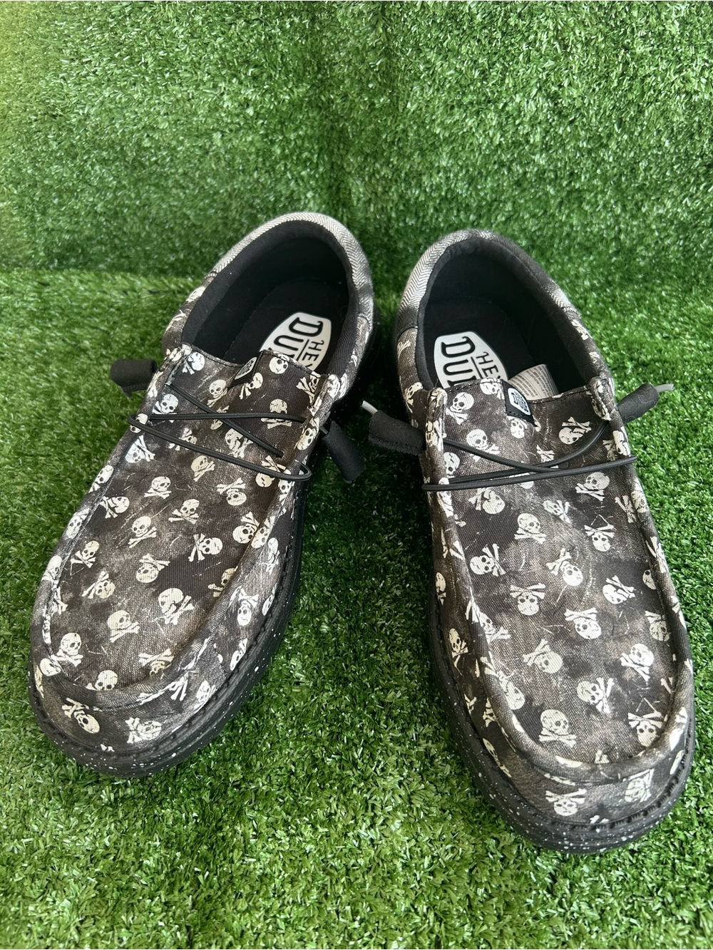 Hey Dude Wally Funk Skull Print Men’s
